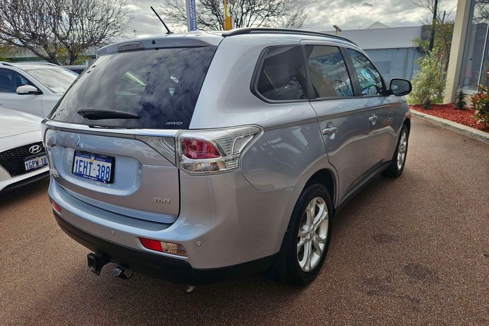 2013 Mitsubishi Outlander LS