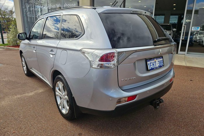 2013 Mitsubishi Outlander LS