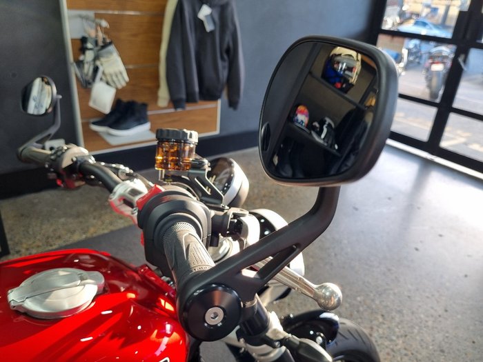 2025 Triumph BONNEVILLE SPEED TWIN 1200 Red