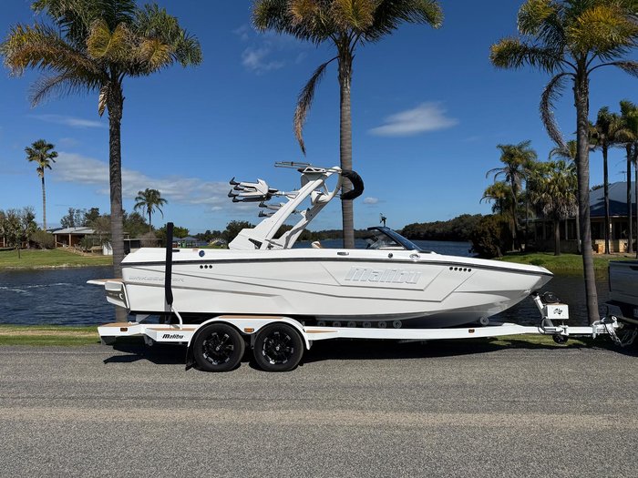 2025 Malibu Wakesetter 21 LX