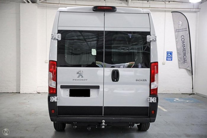 2022 Peugeot Boxer Pro