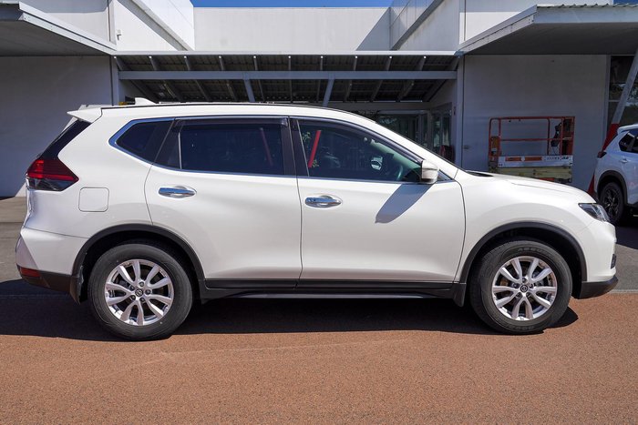 2021 Nissan X-TRAIL ST