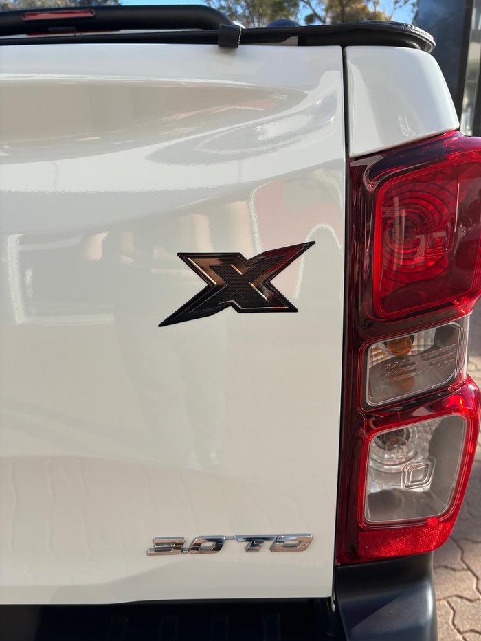 2025 Isuzu D-MAX X-RIDER