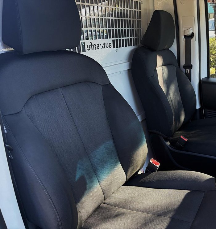 2022 Hyundai STARIA LOAD