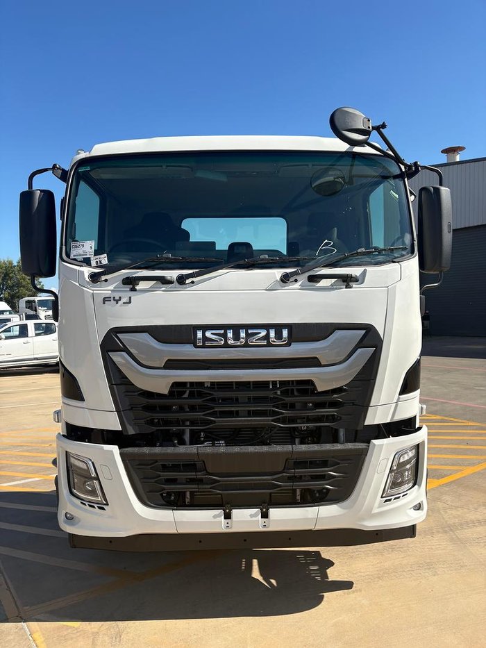 2026 Isuzu F Series FYJ 320-355 AT R67