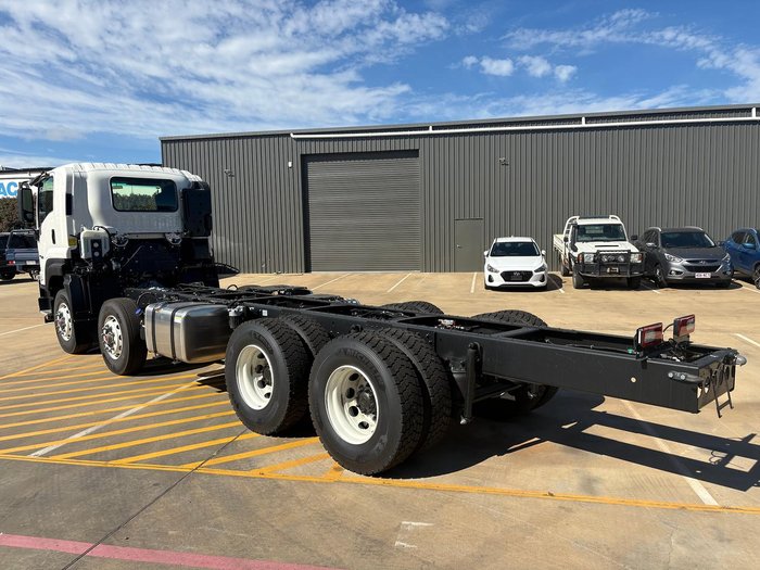 2026 Isuzu F Series FYJ 320-355 AT R67