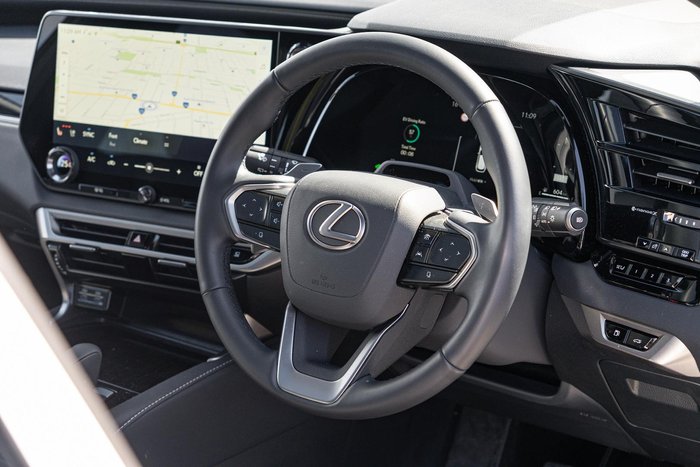 2025 Lexus RX 450h+ Luxury