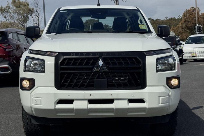 2024 Mitsubishi Triton GLX