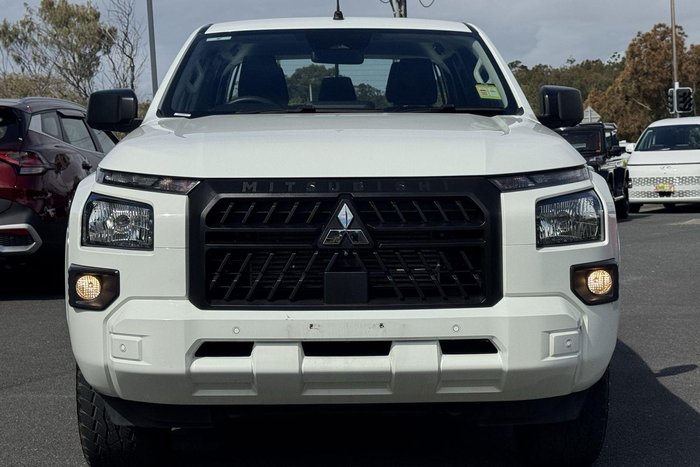 2024 Mitsubishi Triton GLX