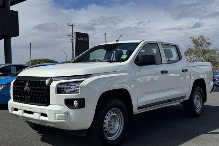 2024 Mitsubishi Triton GLX