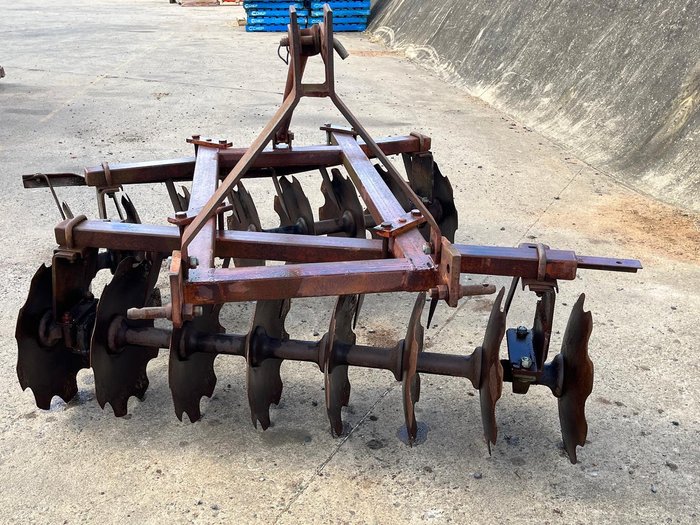 AG King 16 Plate