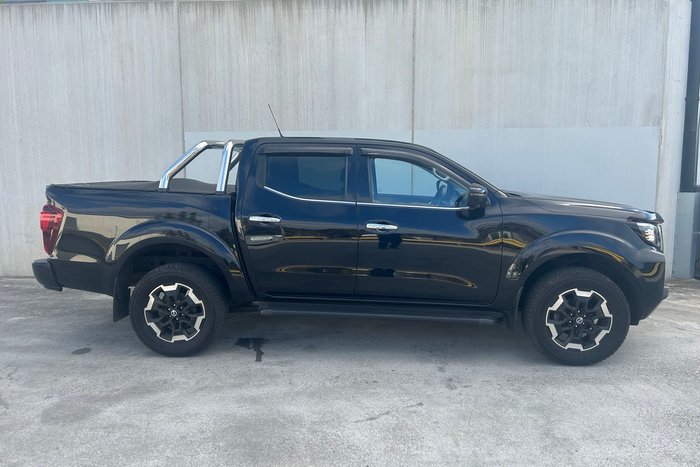 2021 Nissan Navara ST-X