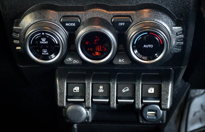 2023 Suzuki Jimny GLX