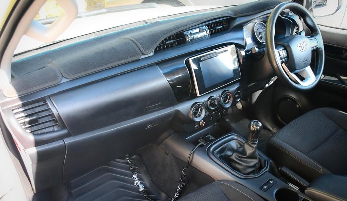 2016 Toyota Hilux SR