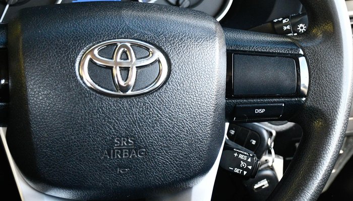 2016 Toyota Hilux SR