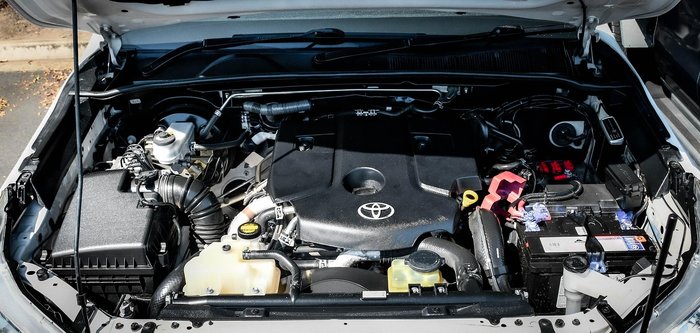 2016 Toyota Hilux SR