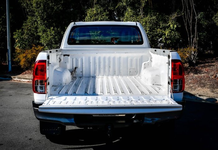 2016 Toyota Hilux SR