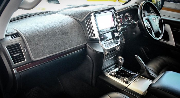 2020 Toyota Landcruiser Sahara