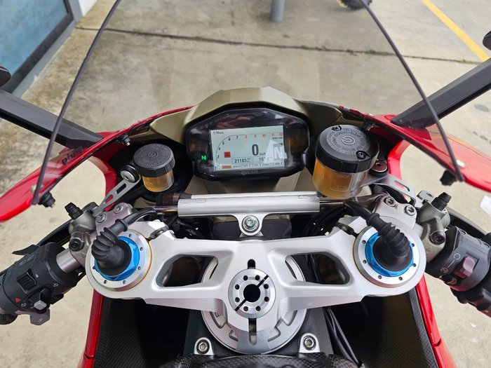 2015 DUCATI 1299 PANIGALE S Red