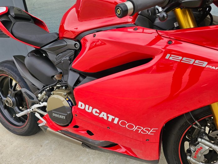 2015 DUCATI 1299 PANIGALE S Red