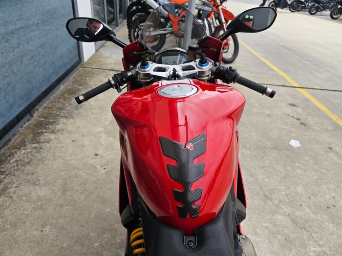 2015 DUCATI 1299 PANIGALE S Red