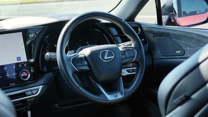 2023 Lexus RX 500h F Sport Performance
