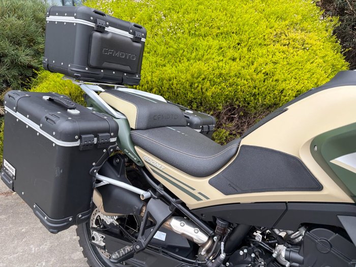 2022 CFMOTO 800MT LIMITED EDITION