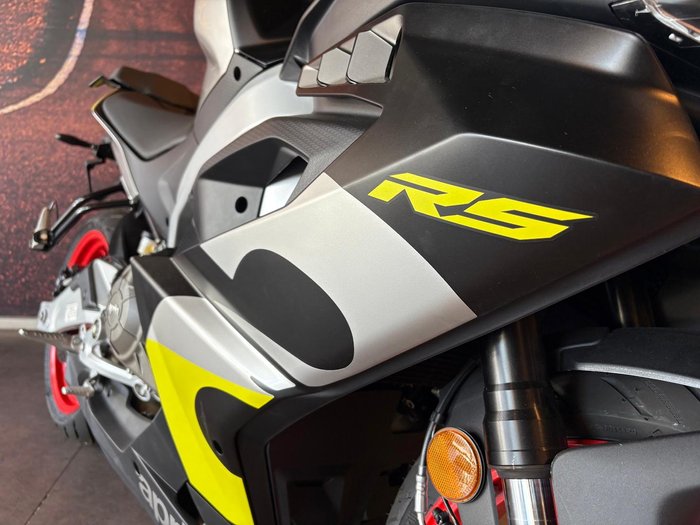 2025 Aprilia RS 457 RS Silver