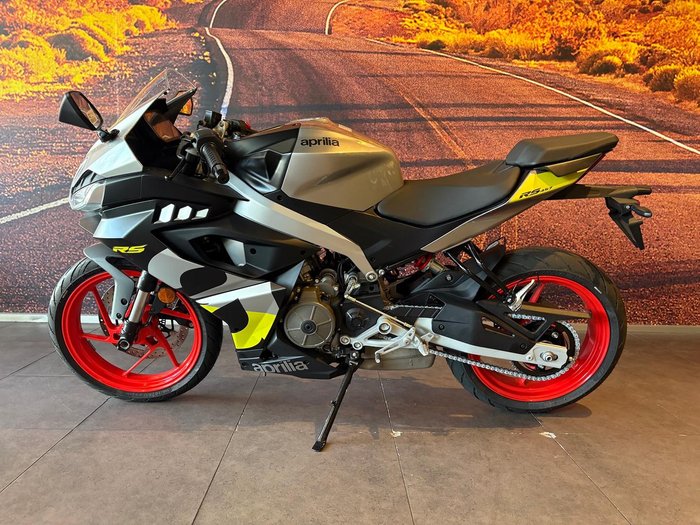 2025 Aprilia RS 457 RS Silver
