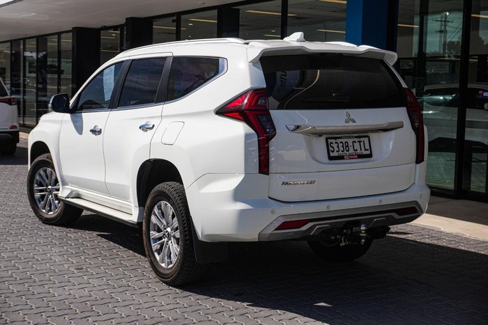 2022 Mitsubishi Pajero Sport GLX
