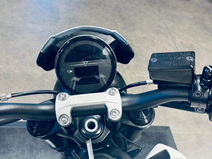 2021 Triumph Trident 660 Trident White