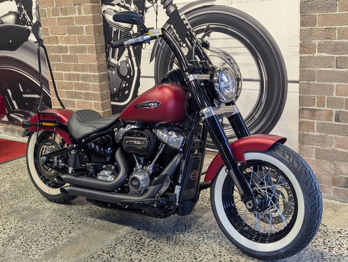 Harley-Davidson Slim 107 (FLSL) Softail