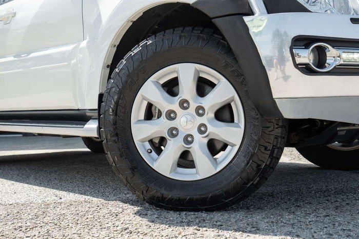 2019 Mitsubishi Pajero