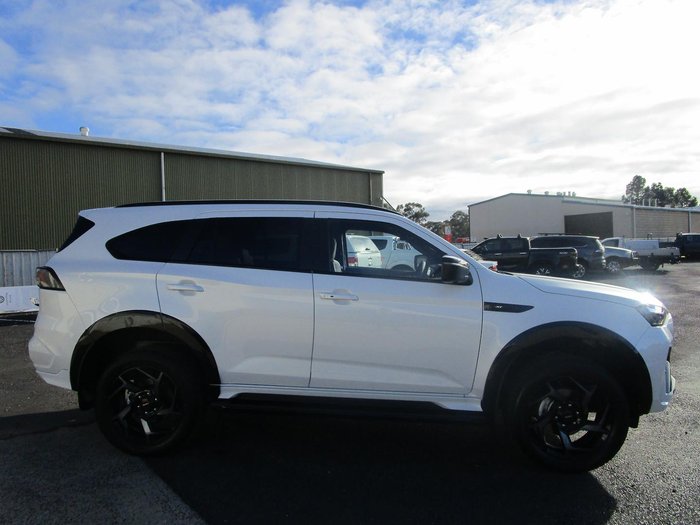 2026 Isuzu MU-X X-TERRAIN