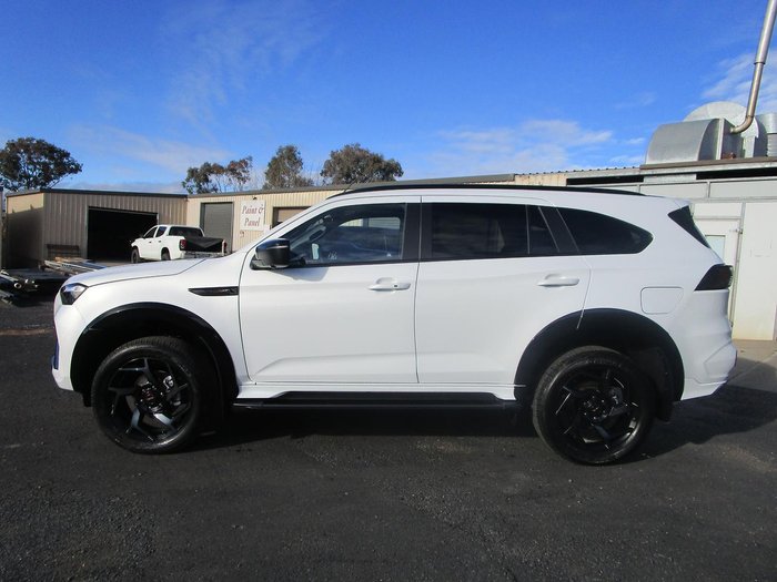 2026 Isuzu MU-X X-TERRAIN