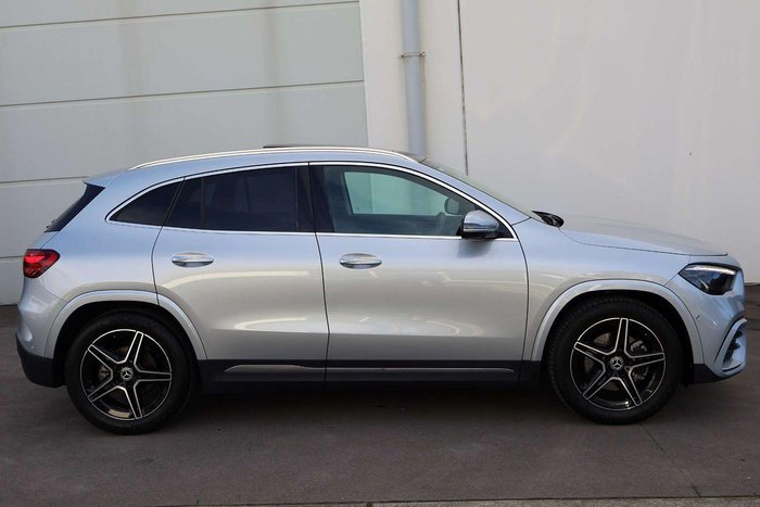 2025 Mercedes-Benz GLA-Class GLA200