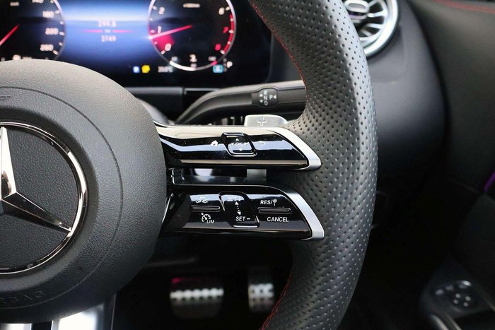 2025 Mercedes-Benz GLA-Class GLA200