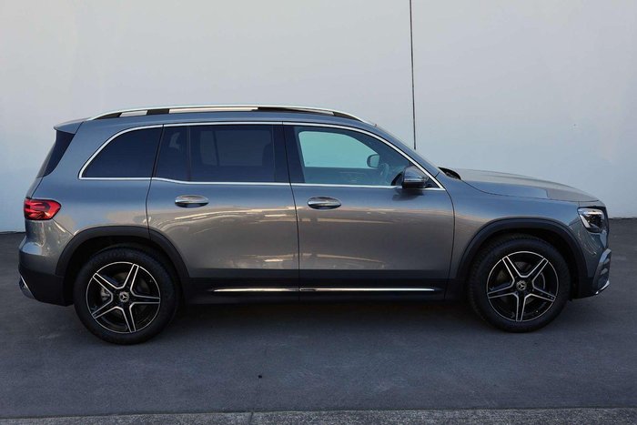 2025 Mercedes-Benz GLB-Class GLB200
