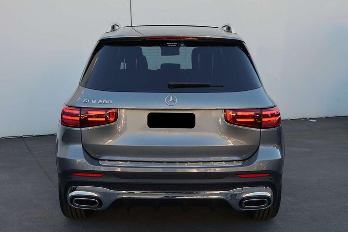 2025 Mercedes-Benz GLB-Class GLB200