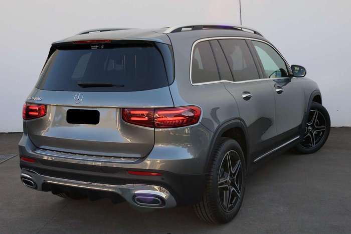 2025 Mercedes-Benz GLB-Class GLB200