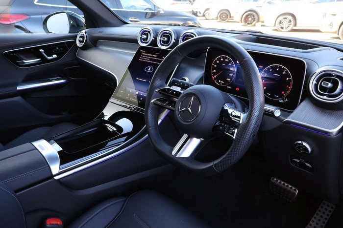 2025 Mercedes-Benz GLC-Class GLC300