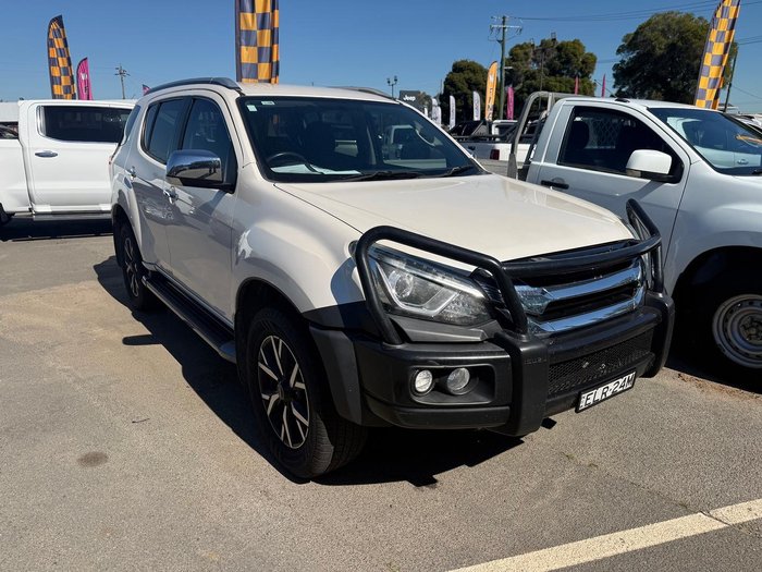 2020 Isuzu MU-X LS-T