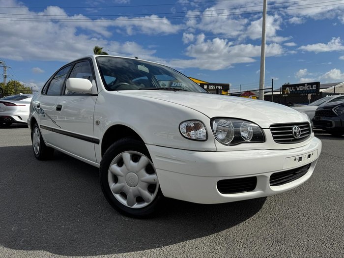 2000 Toyota Corolla