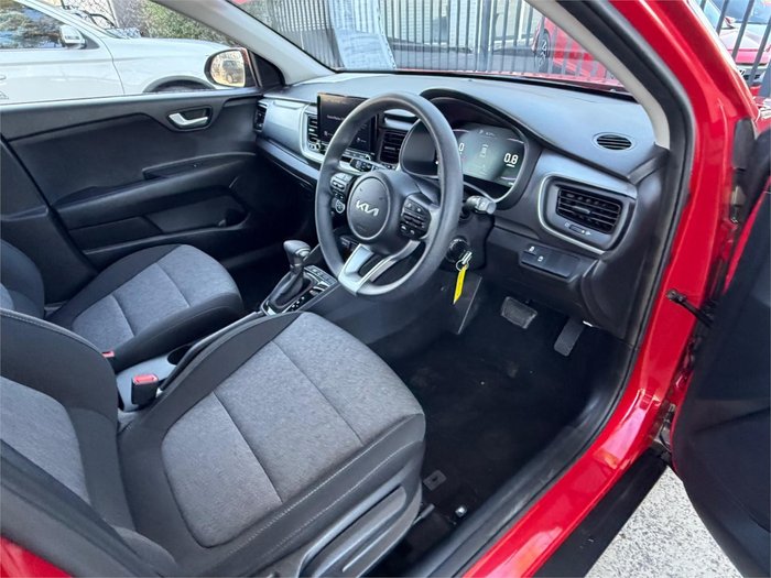 2024 KIA STONIC S