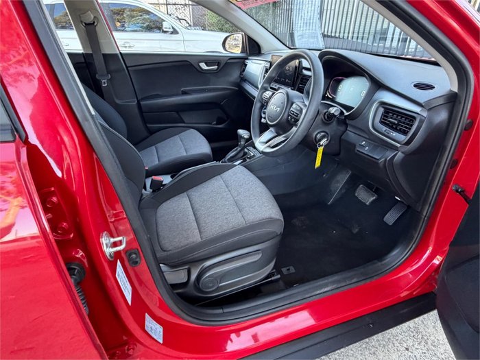 2024 KIA STONIC S