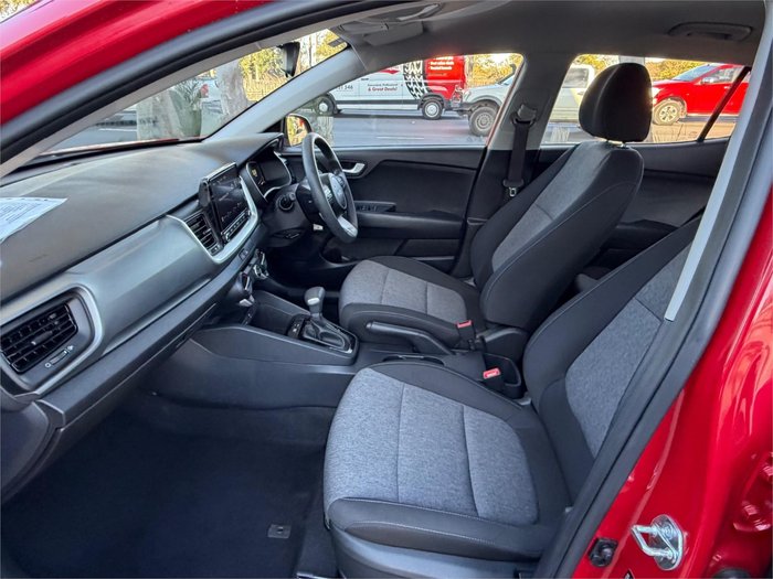 2024 KIA STONIC S