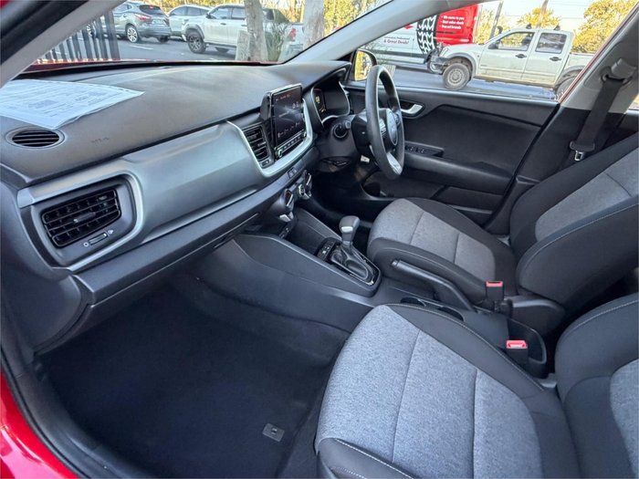 2024 KIA STONIC S