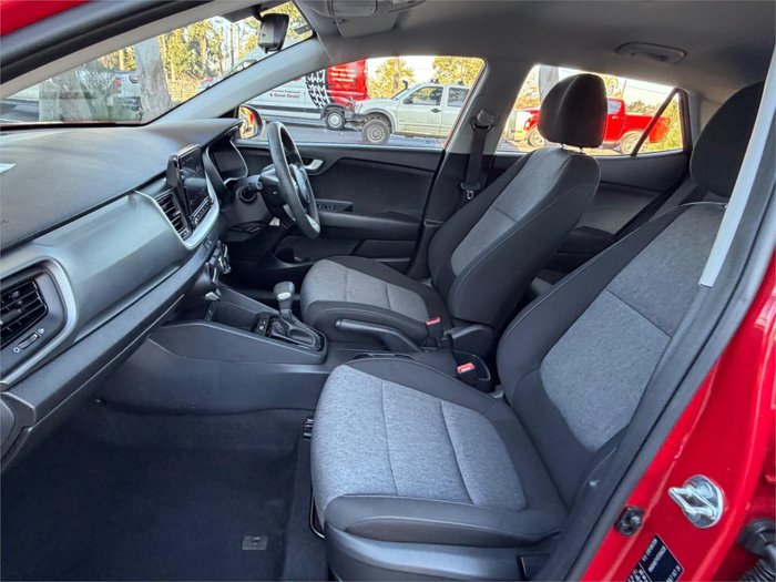 2024 KIA STONIC S