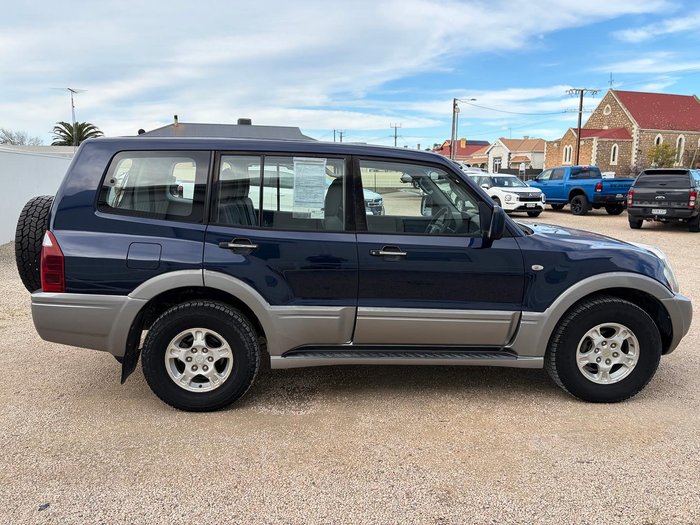 2003 Mitsubishi Pajero GLS