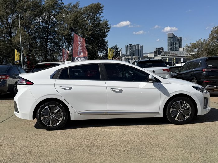 2022 Hyundai IONIQ Plug-in Premium